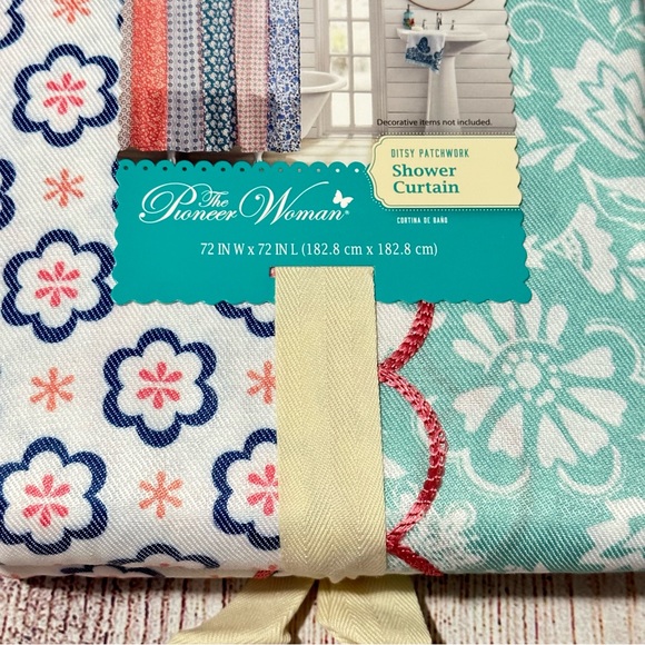 The Pioneer Woman Ditsy Patchwork Cotton-Rich Shower Curtain 72"x72" NEW - Picture 6 of 7